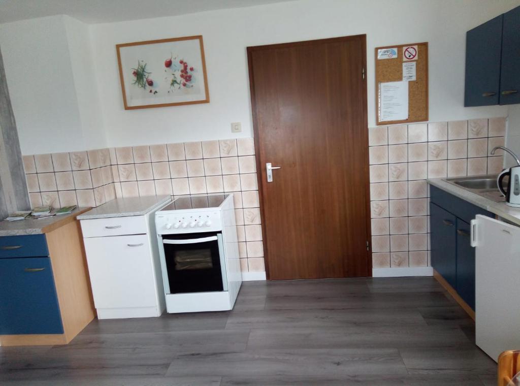 Ferienwohnung Schroiff room 2